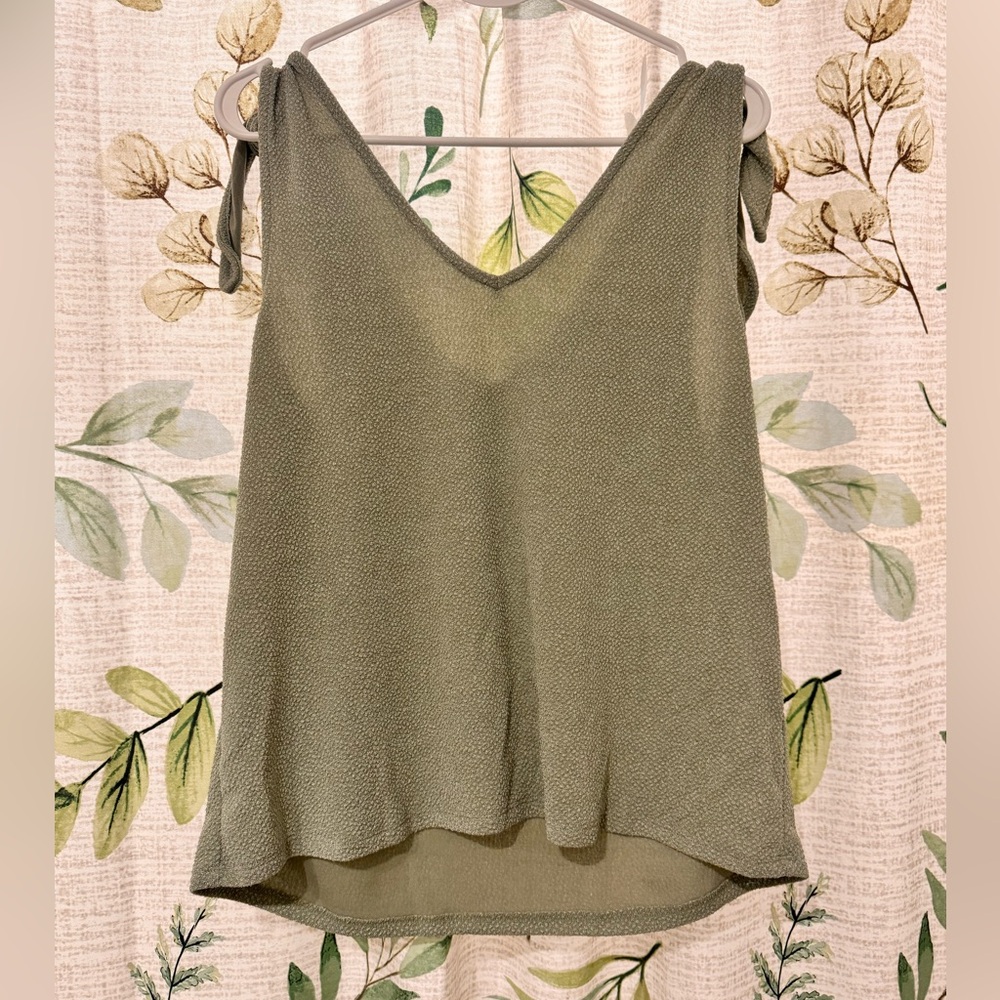Green Tank Top Blouse